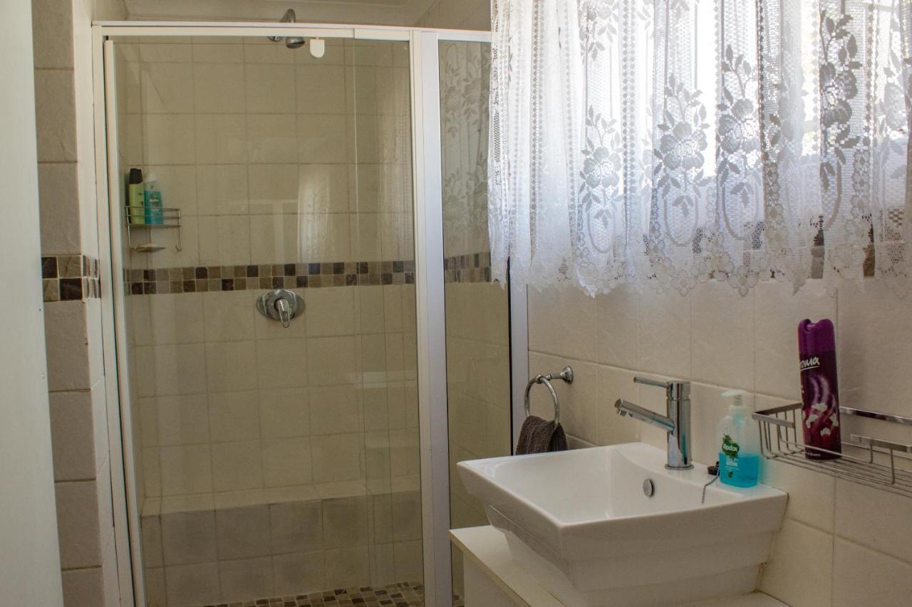 Melsetter'S Guesthouse Блумфонтейн Экстерьер фото