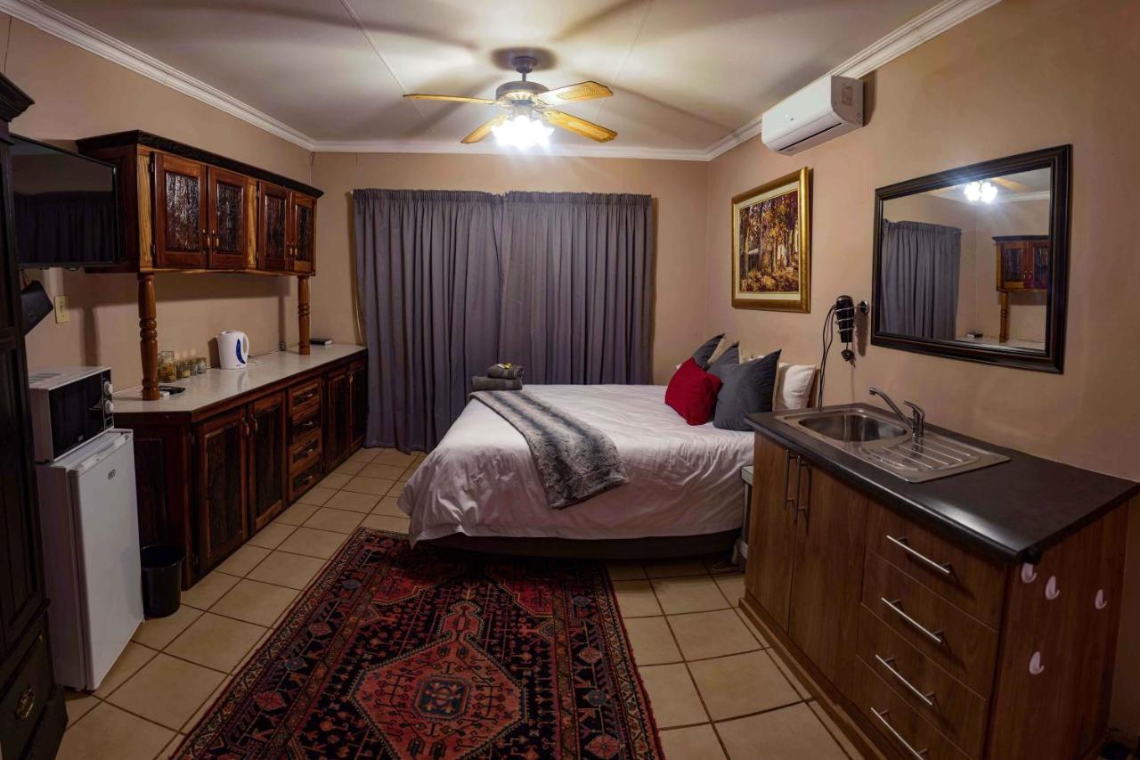 Melsetter'S Guesthouse Блумфонтейн Экстерьер фото